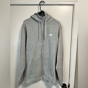 Nike grey men’s hoodie- LIKE NEW